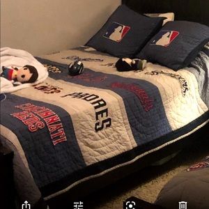 Pottery barn MLB quilt bedding set